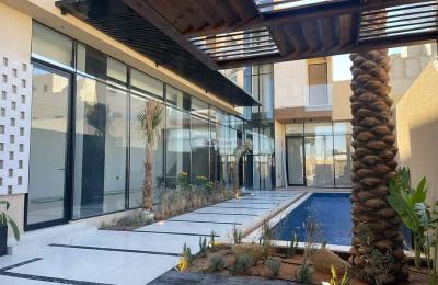 Villa 375 SQM Facing North on 20m Width Street