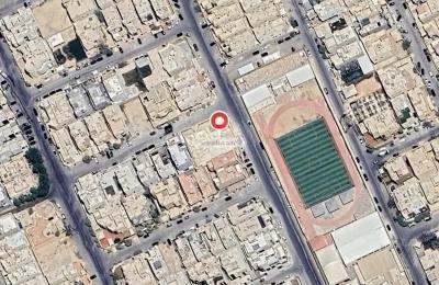 Floor 250 SQM with 4 Bedrooms