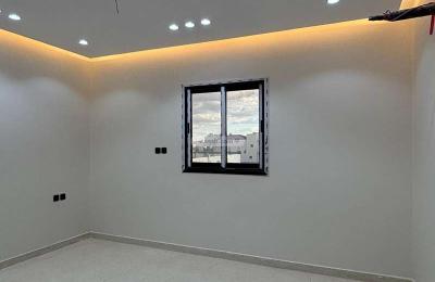 Apartment with 4 Bedrooms