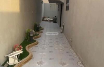 Villa 337.5 SQM Facing West with 4 Bedrooms