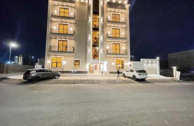 Floor 249.5 SQM with 6 Bedrooms