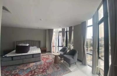 Building 370 SQM Facing West