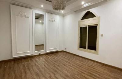 Villa 1000 SQM Facing North with 7 Bedrooms