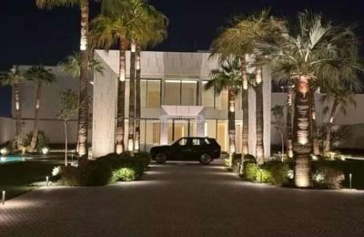 Villa 2500 SQM Facing South on 20m Width Street