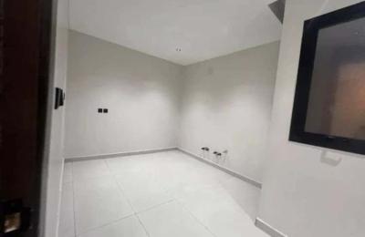 Floor 128.38 SQM with 4 Bedrooms