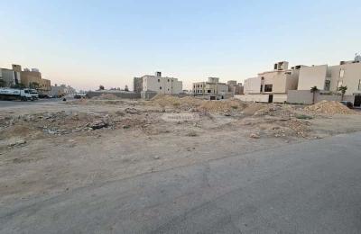 Land 741 SQM Facing South on 18m Width Street