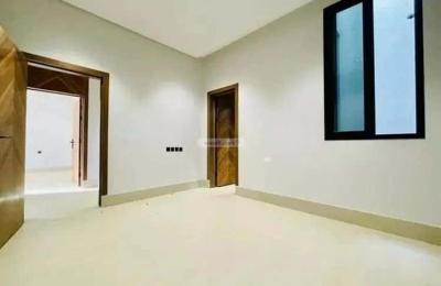 Apartment with 4 Bedrooms