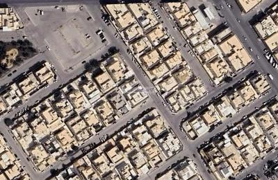 Floor 166 SQM with 5 Bedrooms