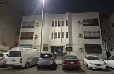 Building 625 SQM with 3 Floors Facing South