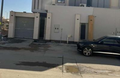 Villa 200 SQM Facing North with 4 Bedrooms