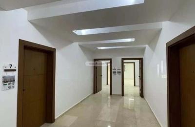 Apartment with 4 Bedrooms