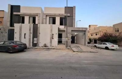 Villa 200 SQM Facing North on 20m Width Street