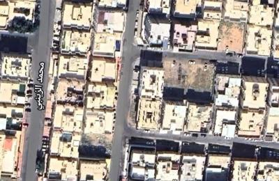 Land 1050 SQM Facing North on 15m Width Street