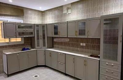 Floor 390 SQM with 3 Bedrooms