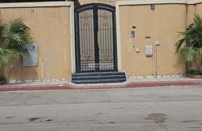 Villa 810 SQM Facing West on 20m Width Street