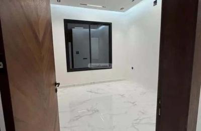 Floor 225 SQM with 7 Bedrooms