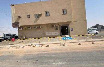 Building 900 SQM Facing 3