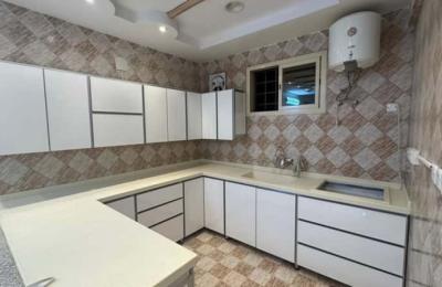 Floor 500 SQM with 5 Bedrooms