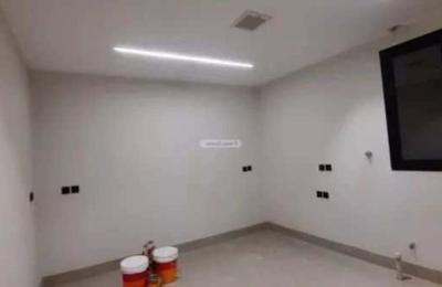 Floor 141 SQM with 5 Bedrooms