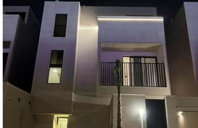 Floor 96.1 SQM with 3 Bedrooms