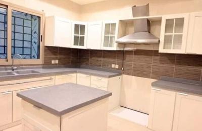 Villa 360 SQM Facing South with 5 Bedrooms