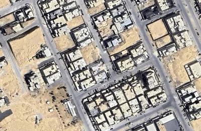 Villa 219 SQM Facing North on 20m Width Street