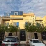 Floor 300 SQM with 3 Bedrooms