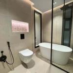 Floor 173.82 SQM with 5 Bedrooms