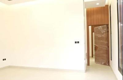 Floor 178.94 SQM with 5 Bedrooms