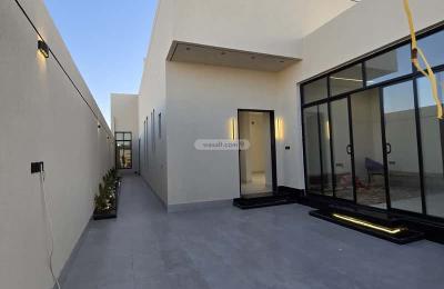 Villa 432 SQM Facing North on 20m Width Street