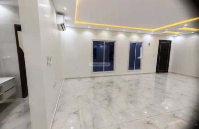 Villa 225 SQM Facing North with 5 Bedrooms