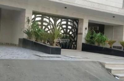 Apartment with 6 Bedrooms