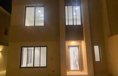 Villa 283.5 SQM Facing West with 4 Bedrooms