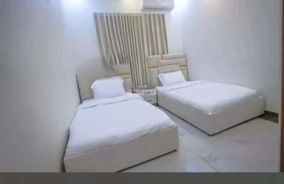 Floor 242 SQM with 4 Bedrooms