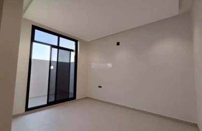 Floor 271.51 SQM with 5 Bedrooms