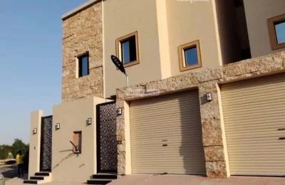 Villa 211 SQM Facing North on 20m Width Street